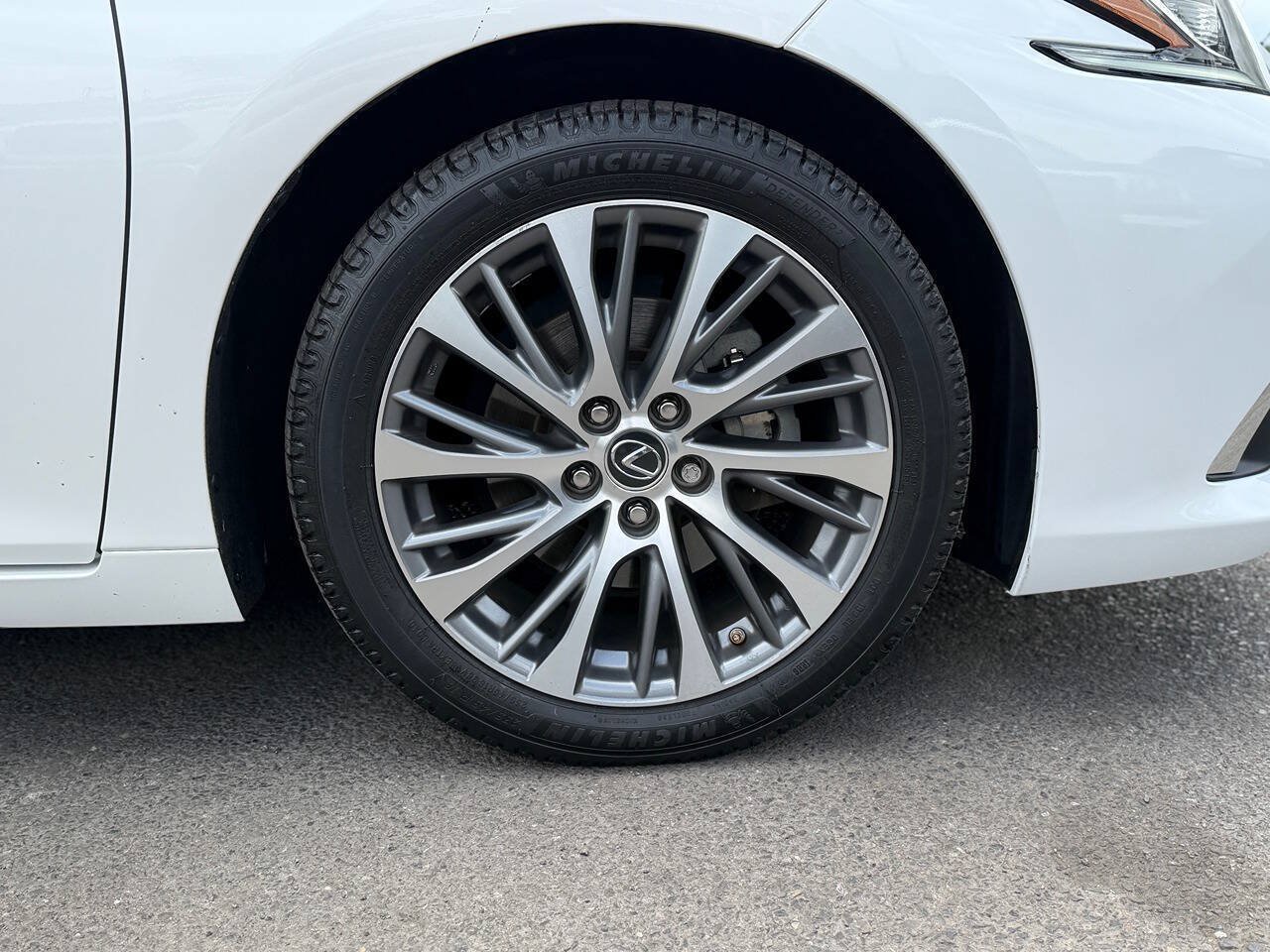 Used 2020 Lexus ES 350 w/ Premium Package FWD image 40