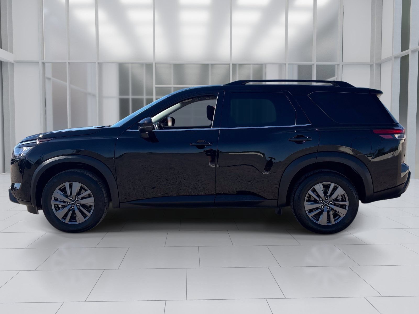 Certified 2025 Nissan Pathfinder SV FWD image 3
