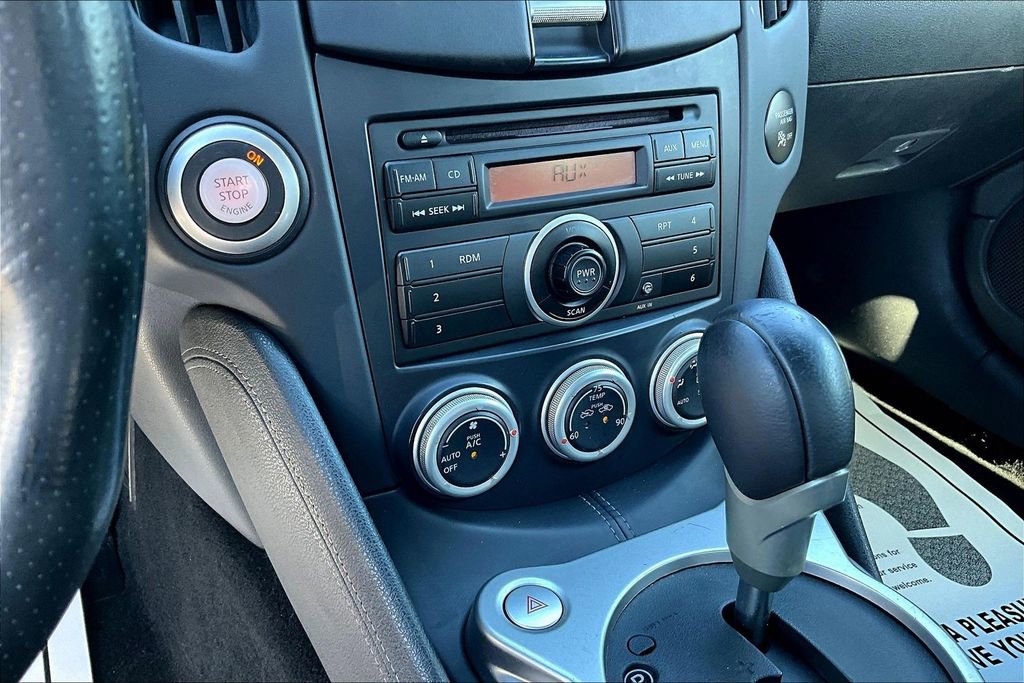 Used 2014 Nissan 370Z Coupe image 12