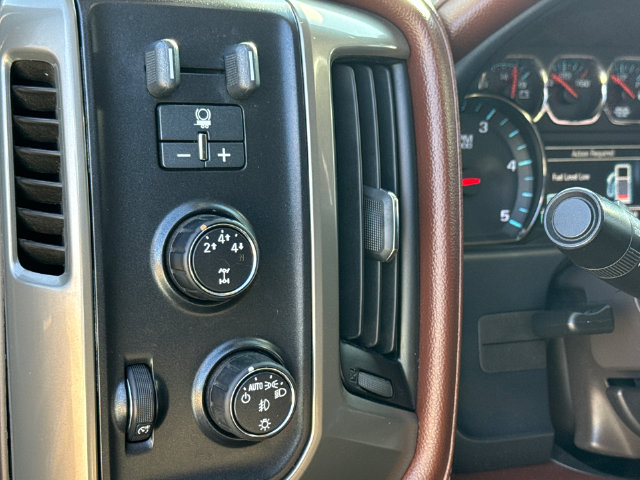 Used 2015 Chevrolet Silverado 2500 High Country w/ Duramax Plus Package AWD/4WD image 23