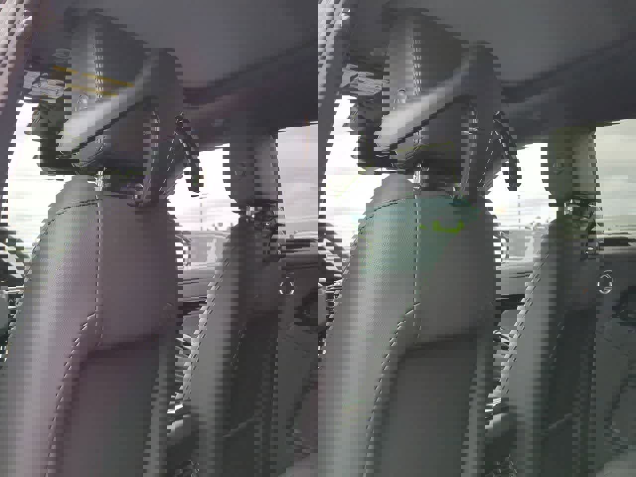 New 2026 Land Rover Range Rover Evoque Dynamic SE image 17