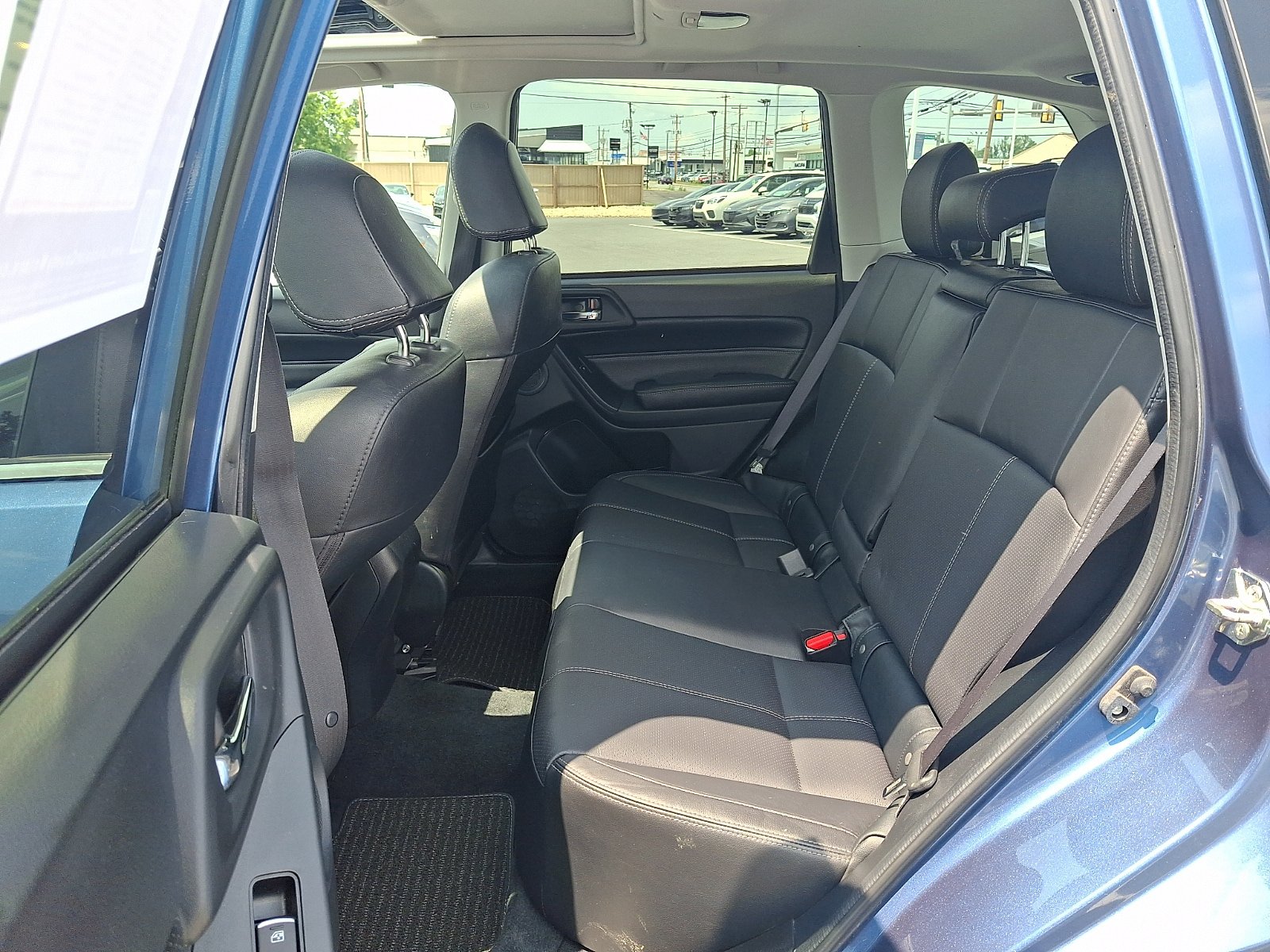 Used 2017 Subaru Forester 2.5i Touring AWD/4WD image 10