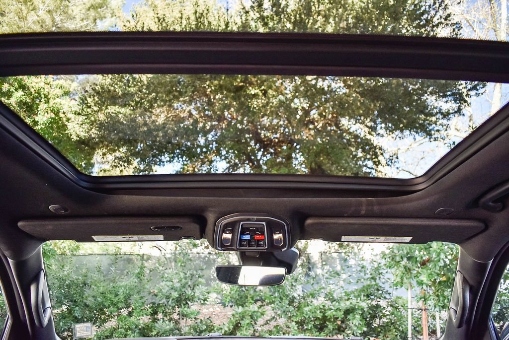 Used 2022 Jeep Wagoneer Series I w/ Convenience Group I AWD/4WD image 16