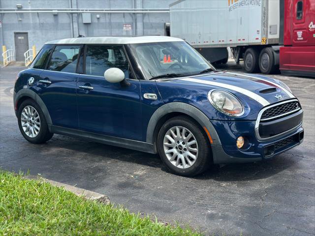 Used 2016 MINI Cooper S FWD image 9