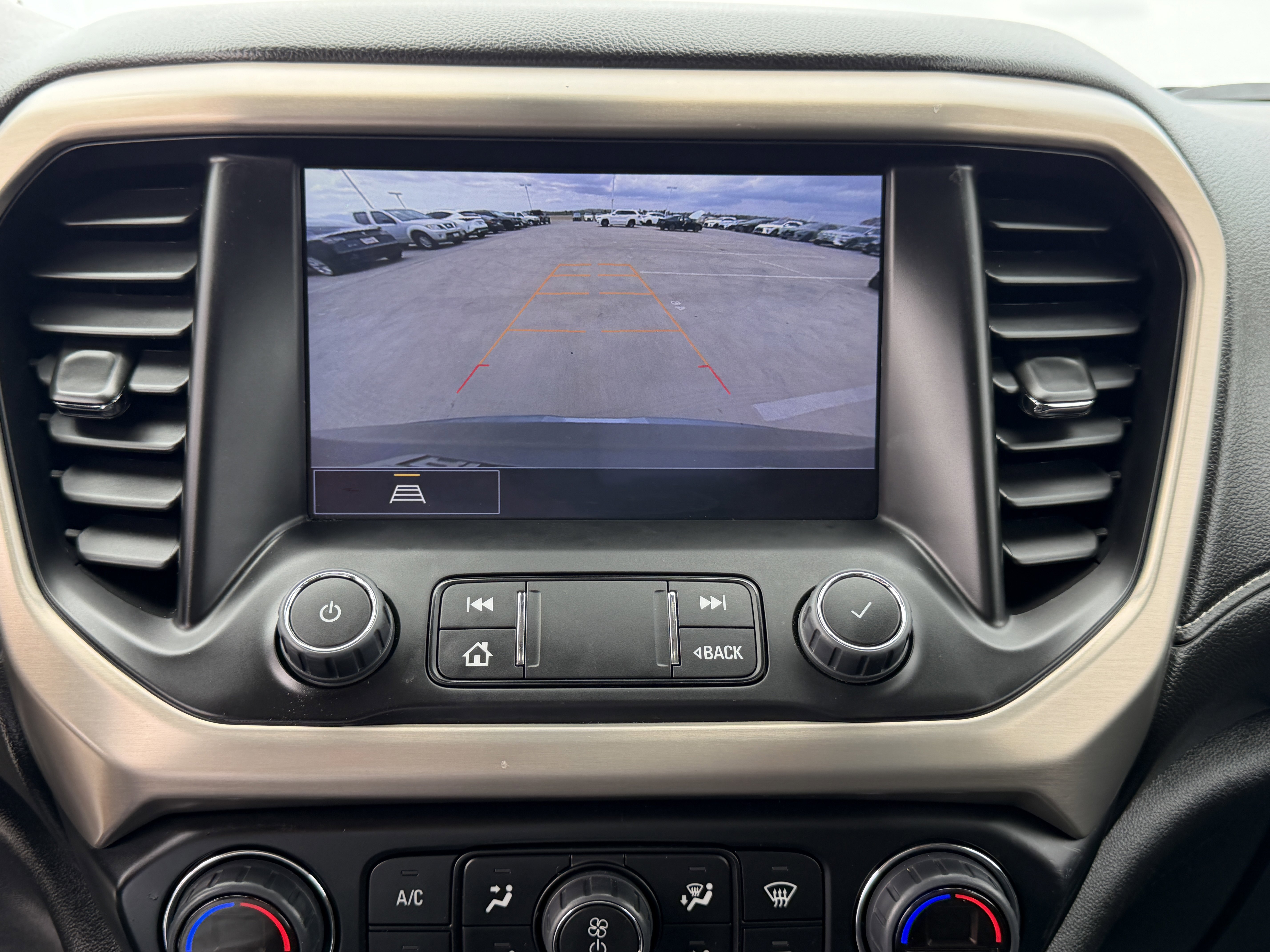 Used 2023 GMC Acadia Denali FWD image 29