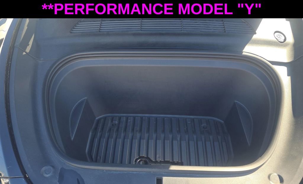 Used 2022 Tesla Model Y Performance image 15