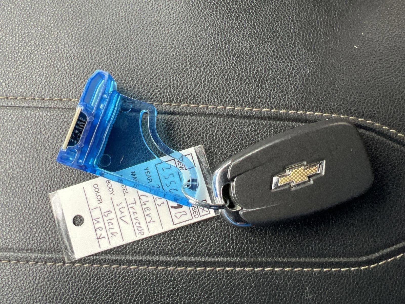 Used 2023 Chevrolet Traverse LT image 27