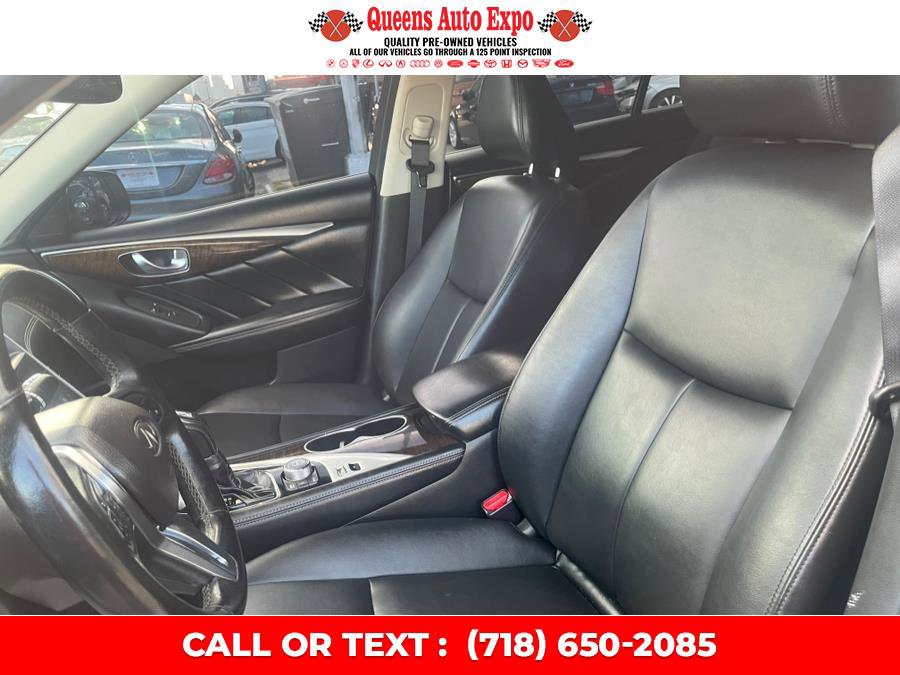 Used 2019 INFINITI Q50 Luxe w/ Essential Package (3.0T Luxe) image 8