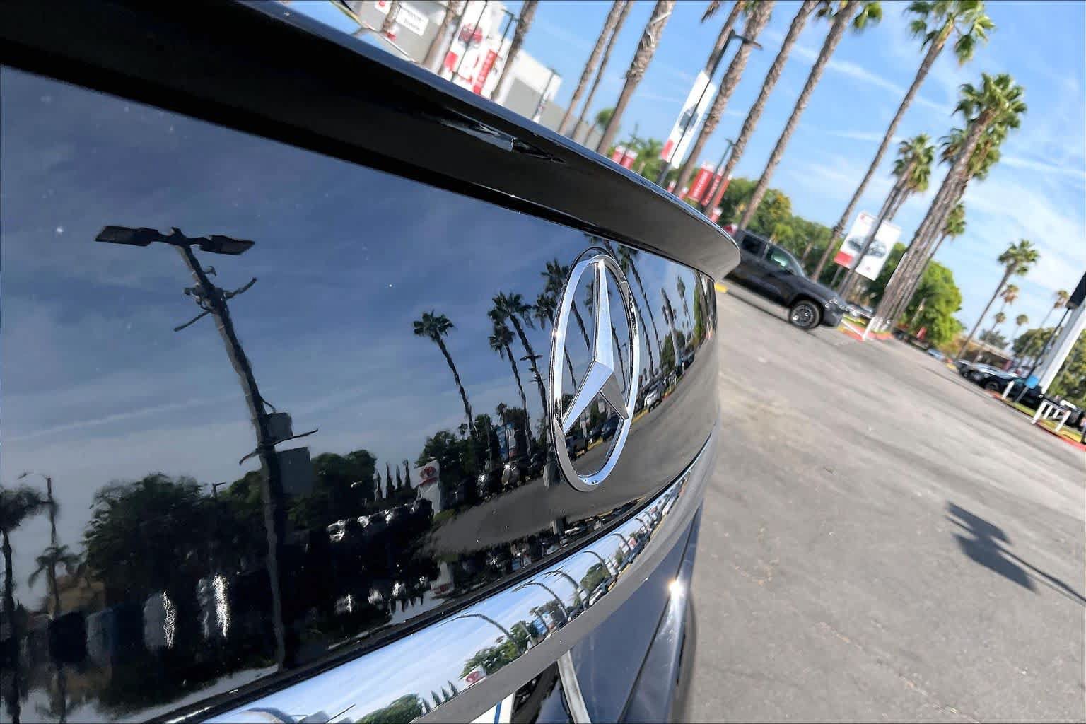 Used 2018 Mercedes-Benz S 560 Sedan image 30