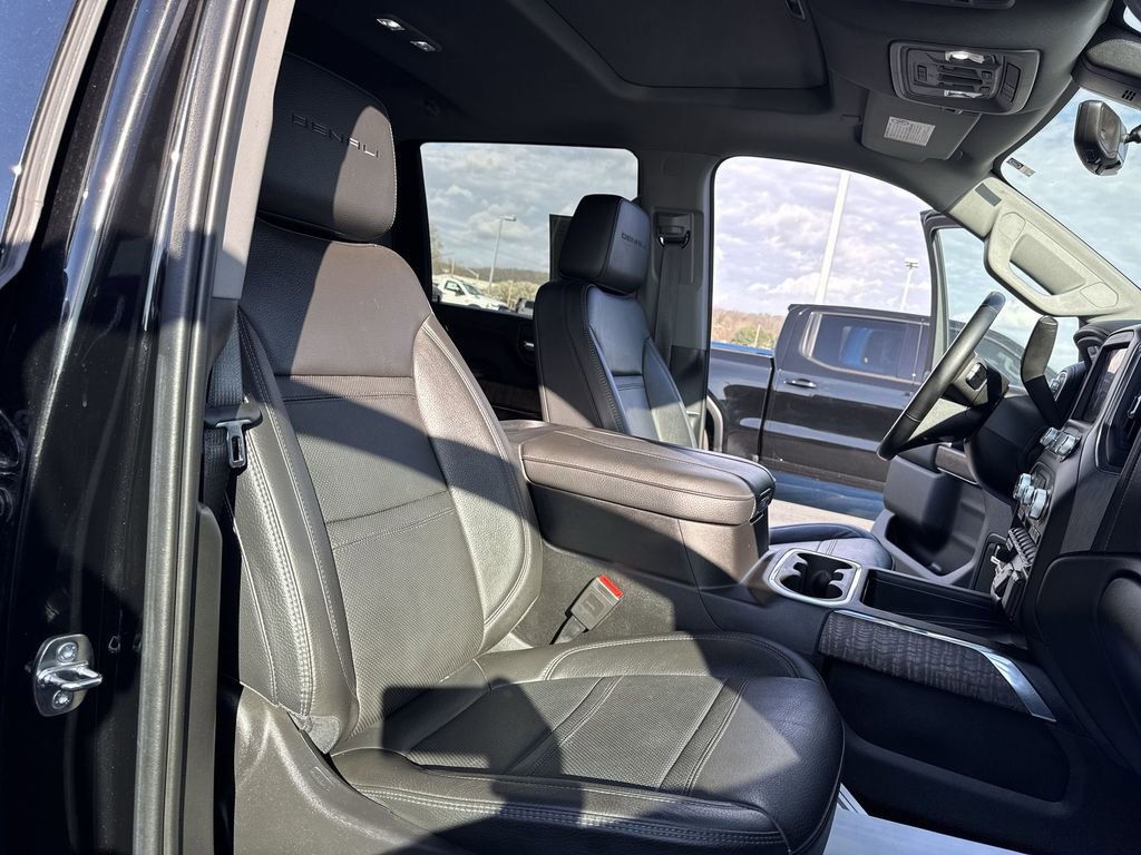 Used 2023 GMC Sierra 2500 Denali w/ Denali Black Diamond Edition image 25