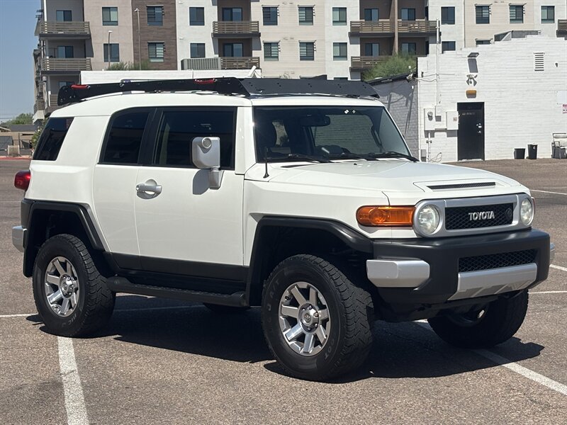 Used 2014 Toyota FJ Cruiser 4WD w/ Upgrade Package image 2