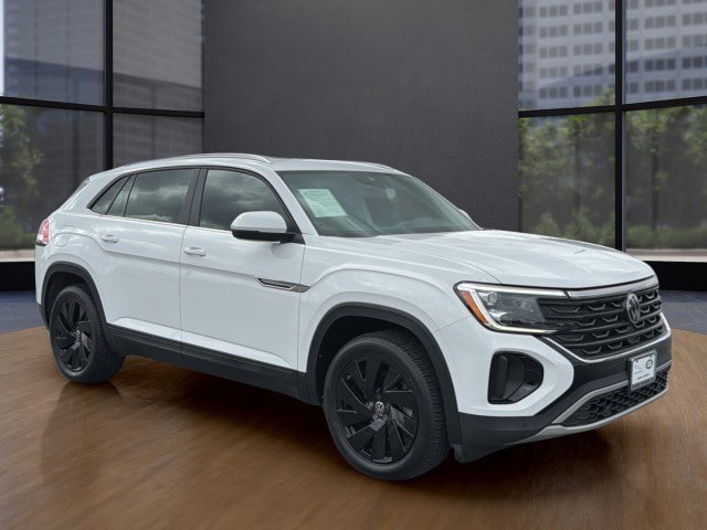 Used 2024 Volkswagen Atlas Cross Sport SE FWD image 10