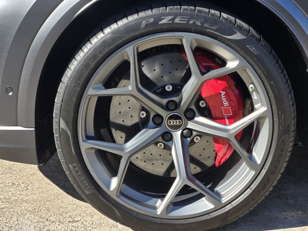 Used 2025 Audi RS Q8 performance image 13