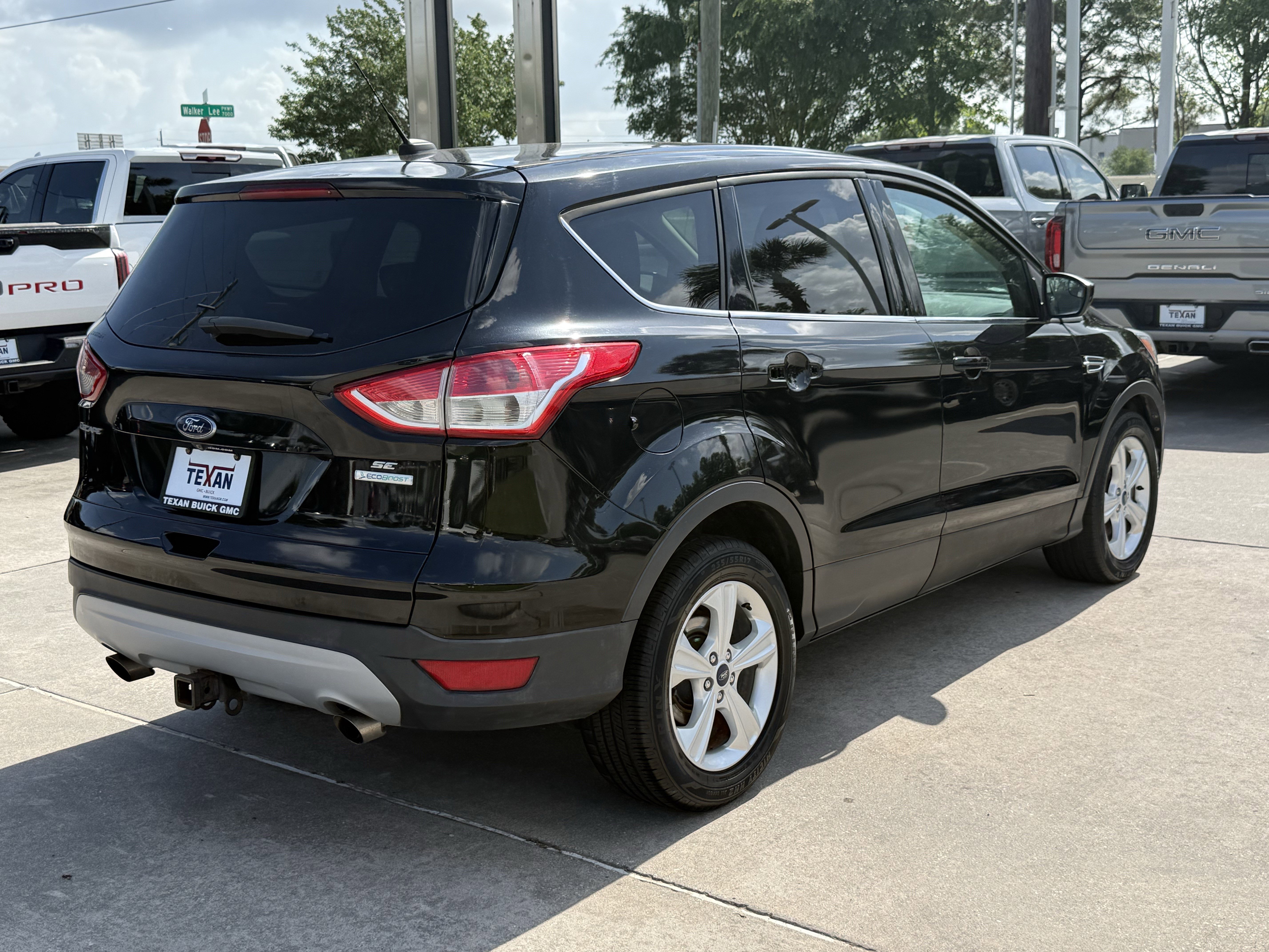 Used 2016 Ford Escape SE image 5