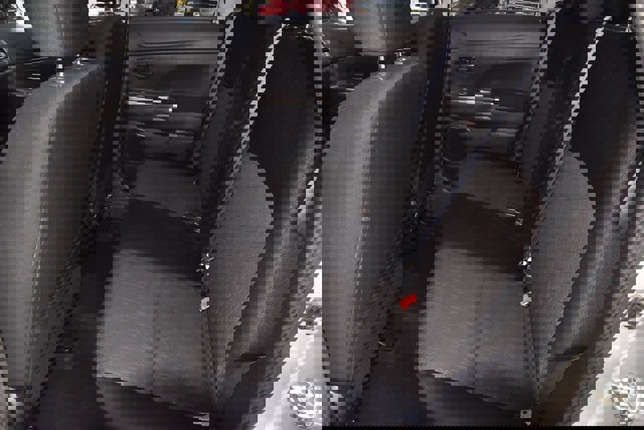 Used 2020 Mitsubishi Outlander Sport SE image 14