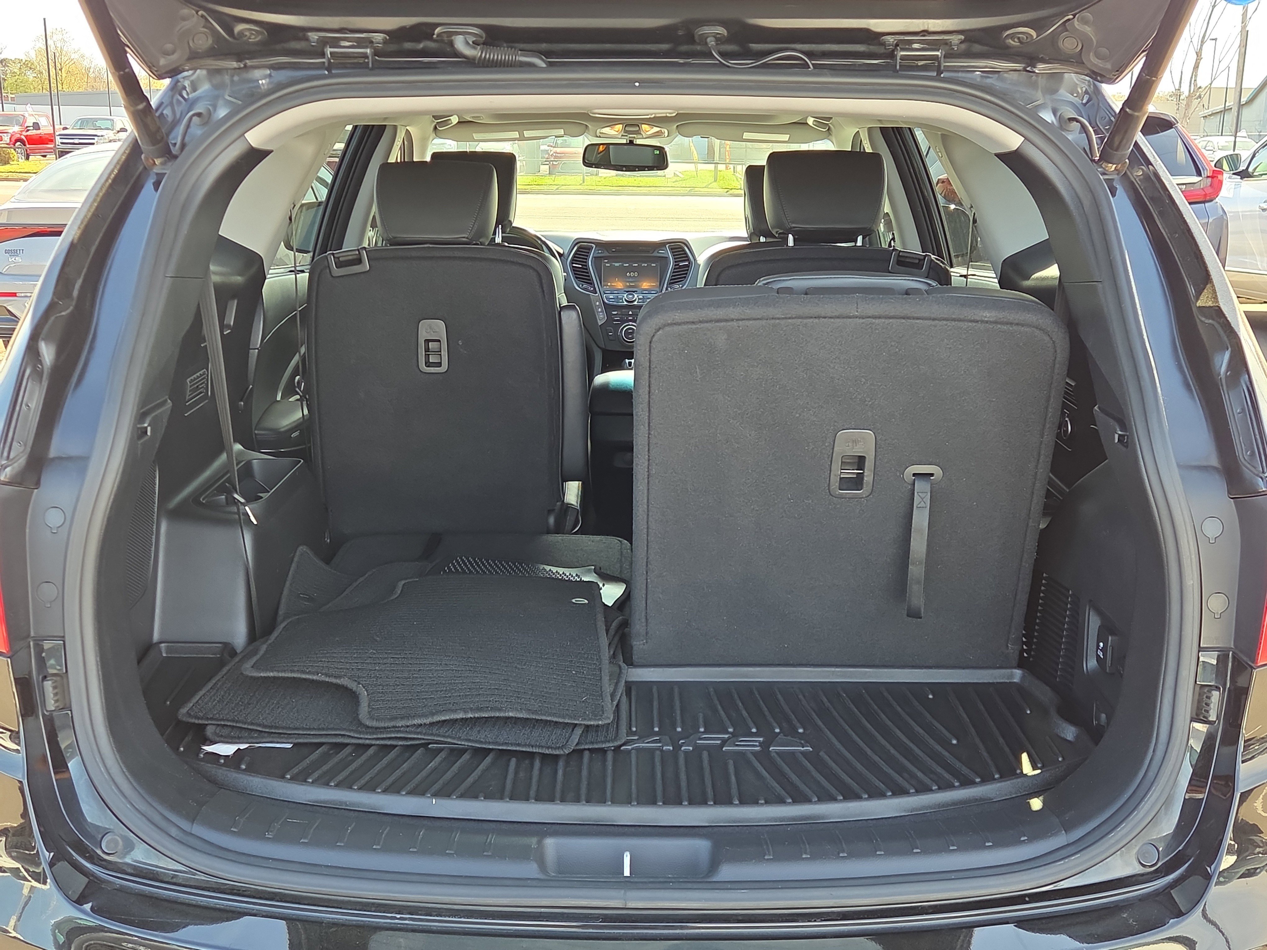 Used 2015 Hyundai Santa Fe Limited w/ Option Group 04 image 4