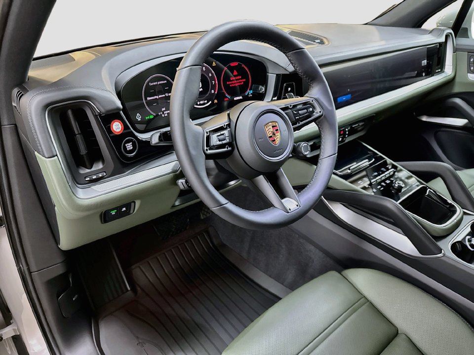 New 2026 Porsche Cayenne AWD/4WD image 4