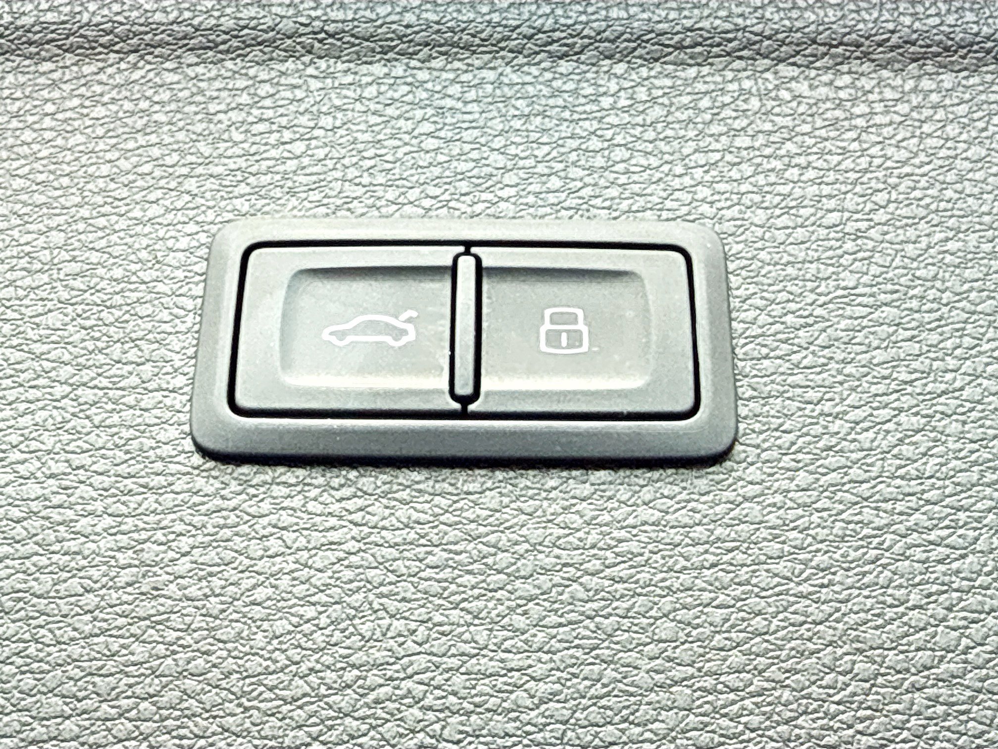 Used 2022 Audi Q5 2.0T Premium image 12