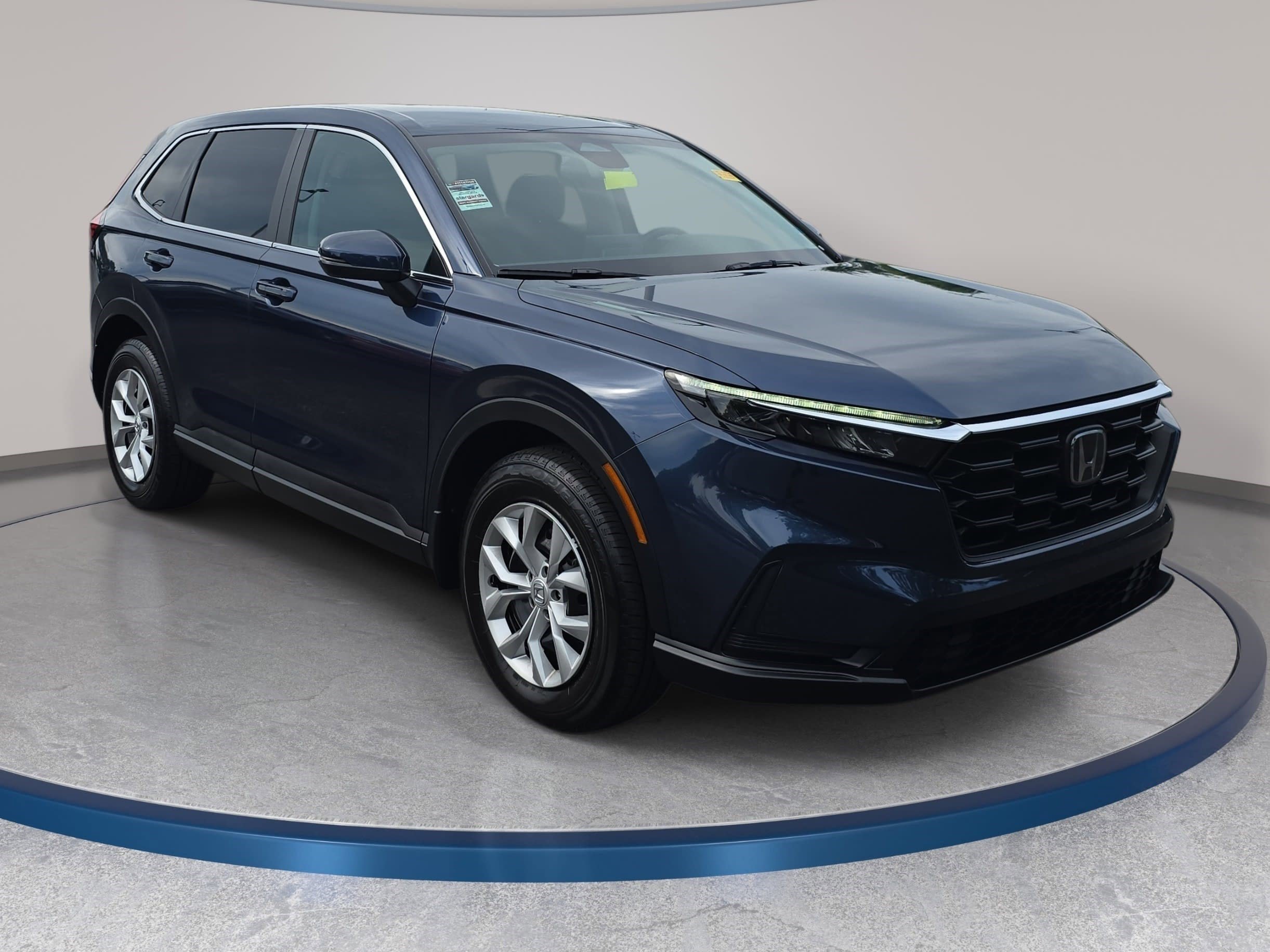 Used 2025 Honda CR-V LX image 3