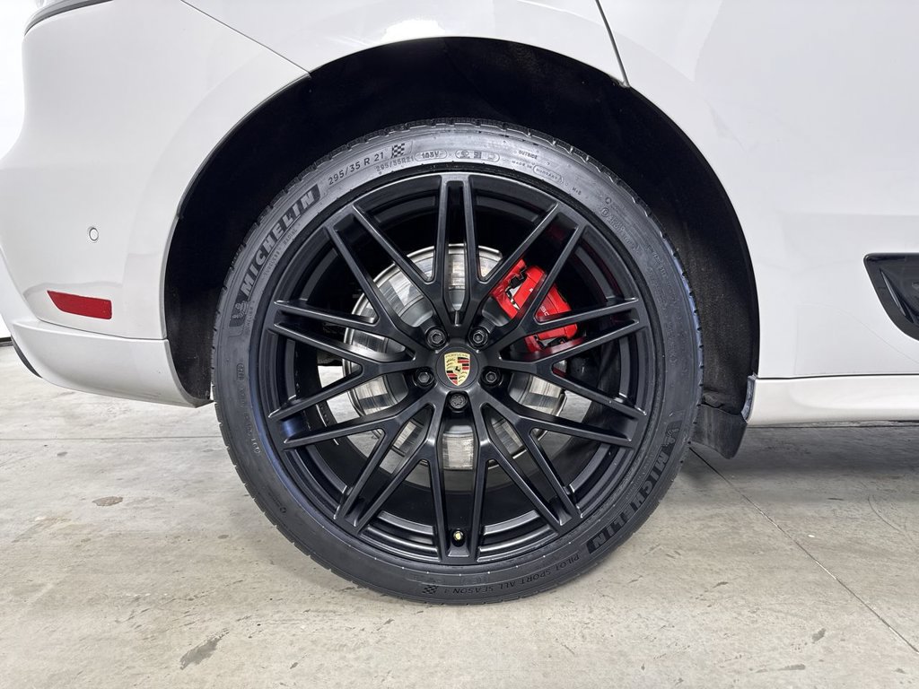 Certified 2024 Porsche Macan GTS AWD/4WD image 16