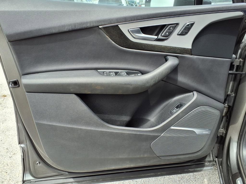 Used 2019 Audi Q7 2.0T Premium Plus w/ Premium Plus Package image 22