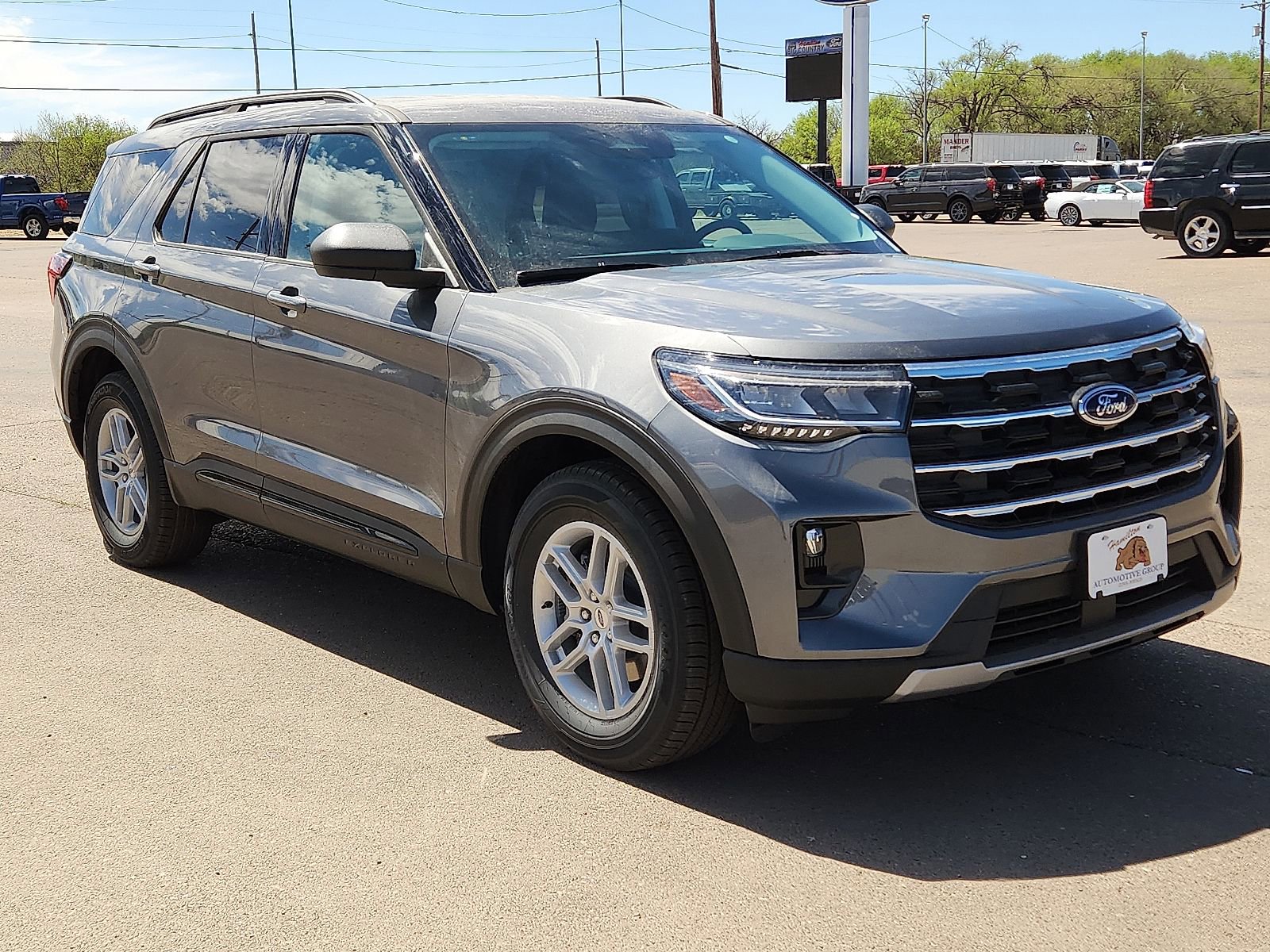 New 2026 Ford Explorer Active w/ Active Comfort Package image 6