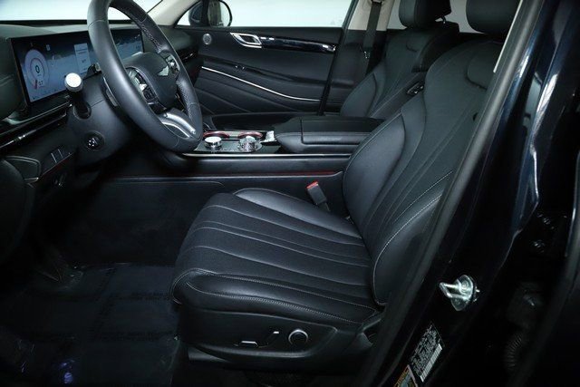 Used 2025 Genesis GV80 2.5T Standard image 18