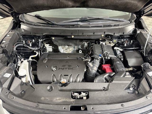 Used 2023 Mitsubishi Outlander Sport ES AWD/4WD image 38