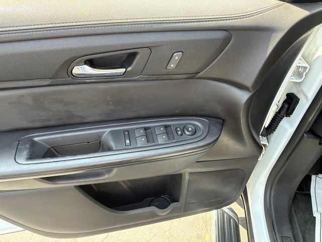 Used 2017 Chevrolet Traverse LT w/ Style and Technology Package AWD/4WD image 17