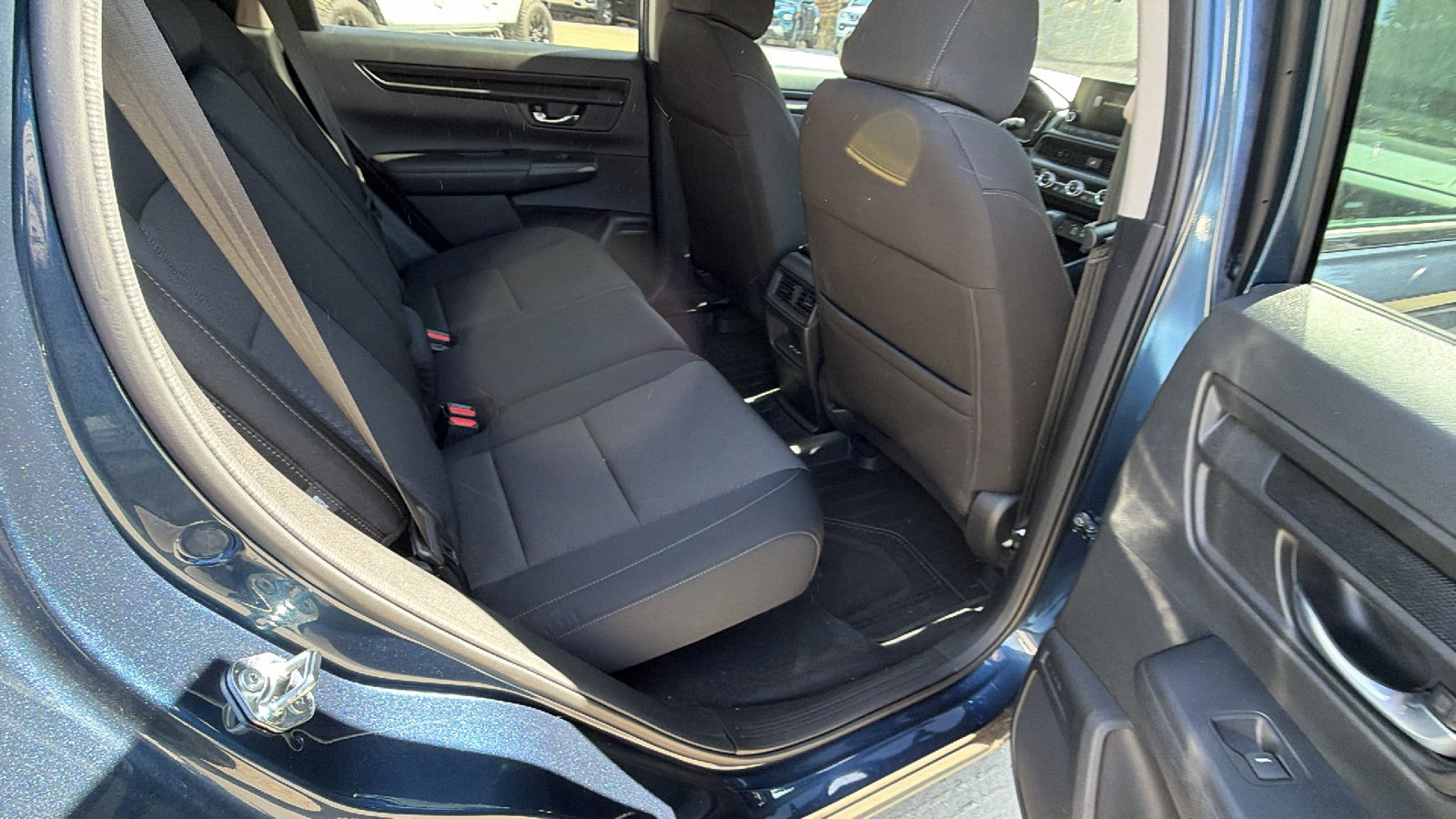 Used 2025 Honda CR-V EX image 22