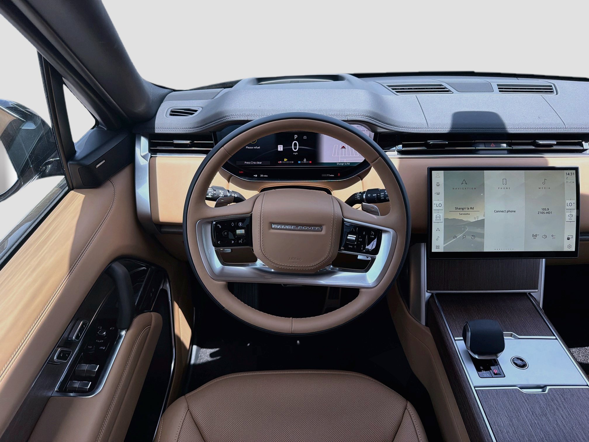 New 2026 Land Rover Range Rover Long Wheelbase SE AWD/4WD image 18