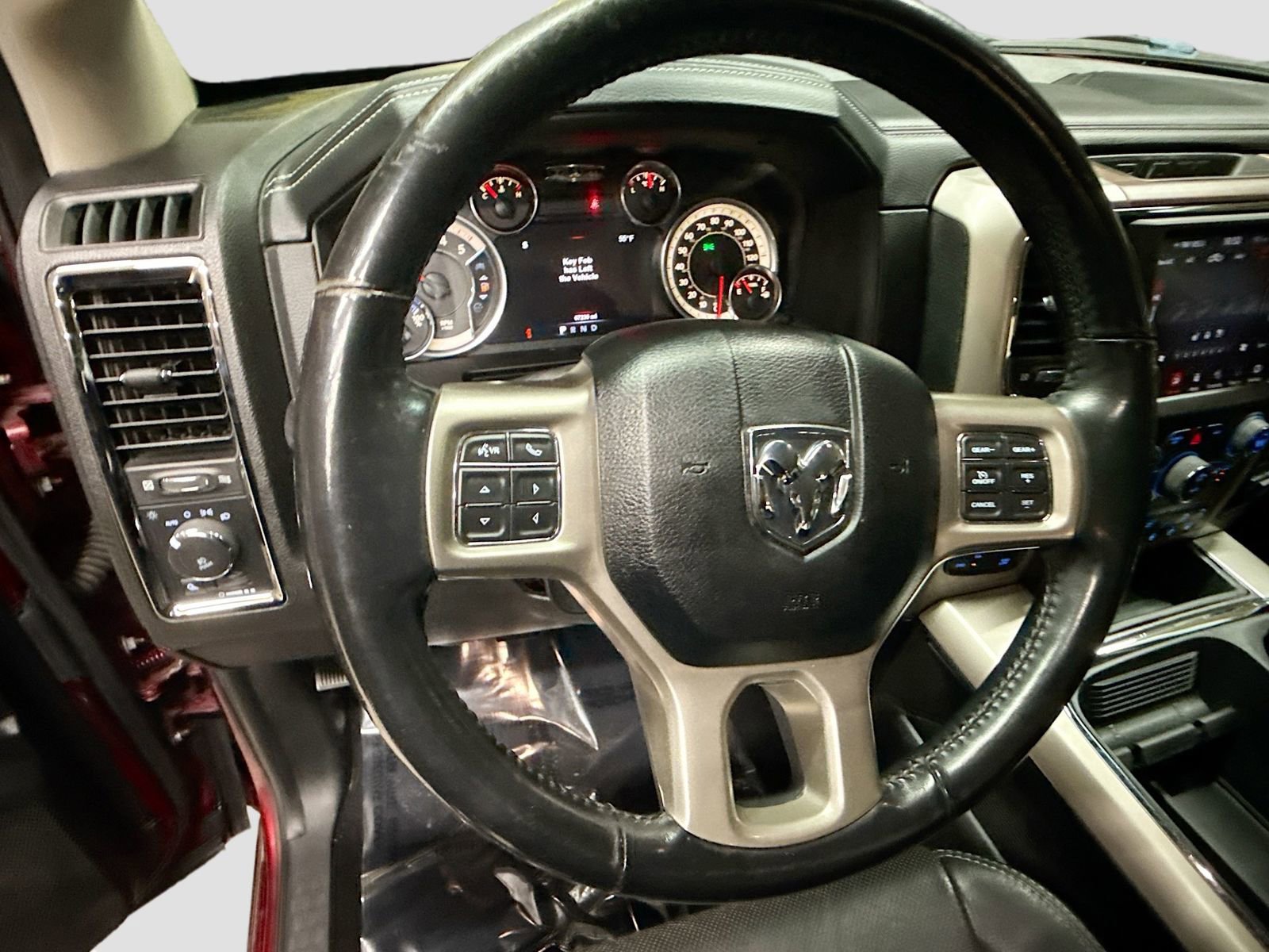 Used 2018 RAM 1500 Laramie w/ Convenience Group image 14