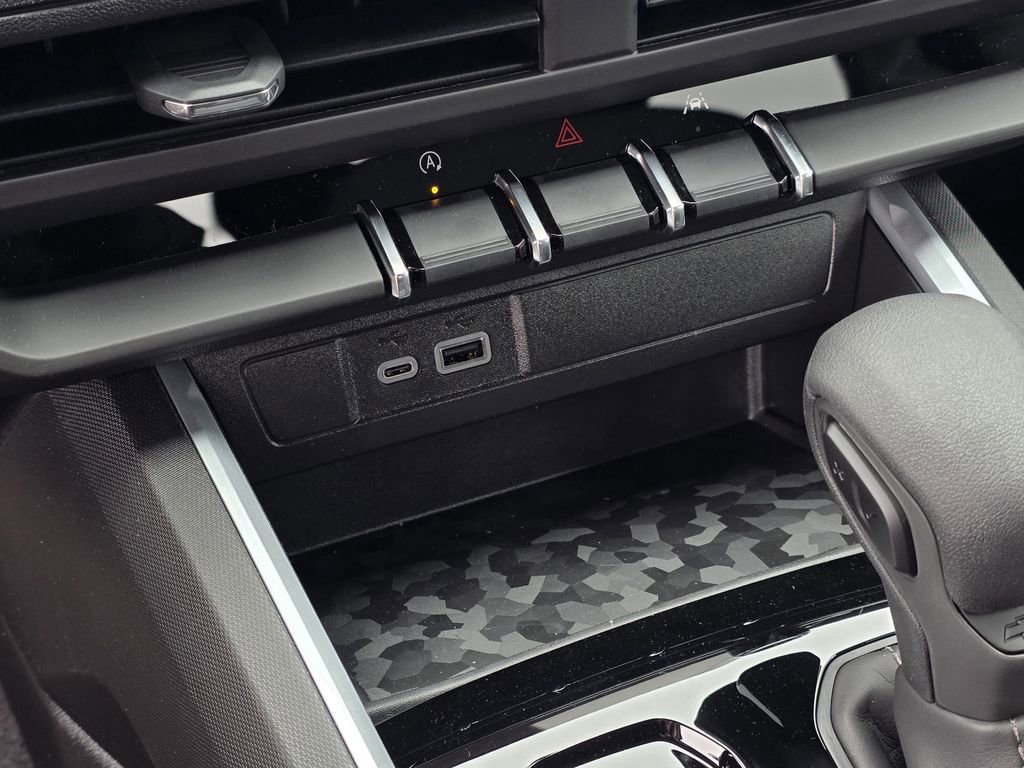New 2026 Chevrolet Colorado Trail Boss AWD/4WD image 14