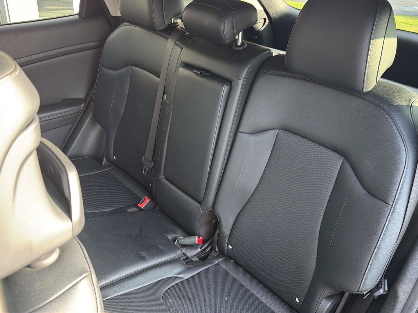 Used 2023 Kia Sportage EX FWD image 32