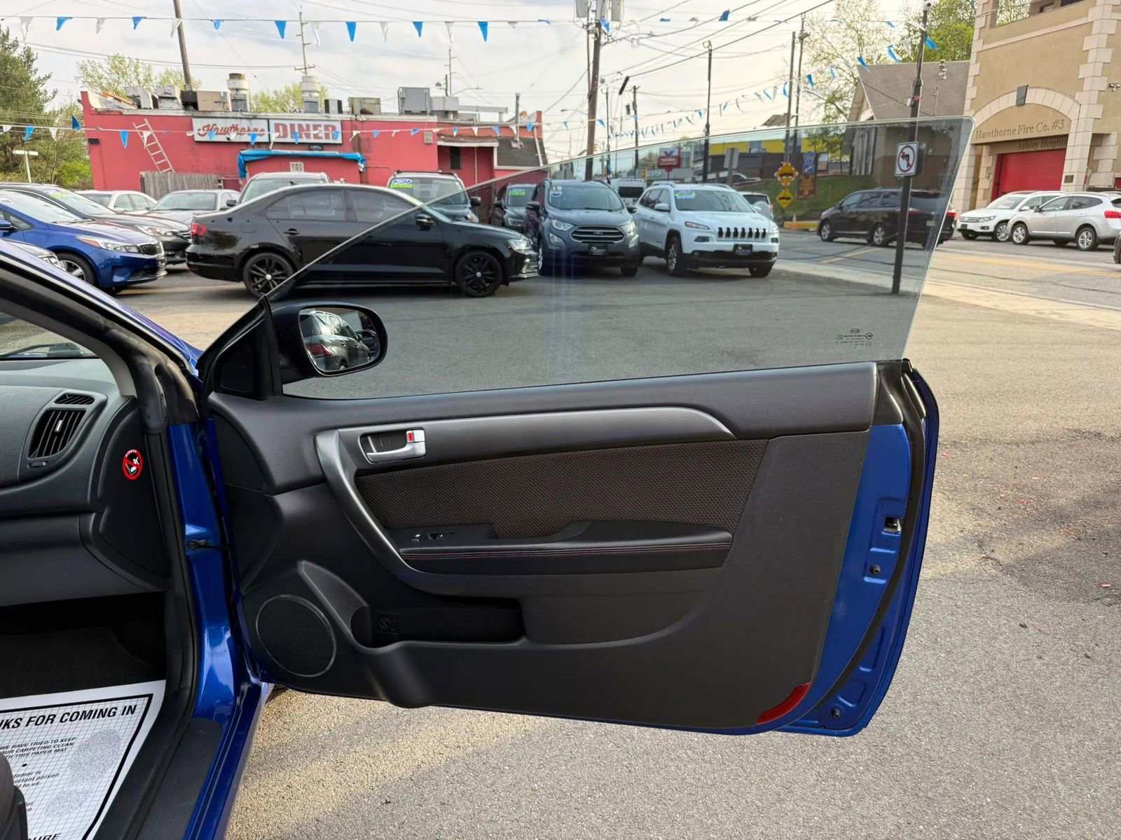 Used 2010 Kia Forte Koup SX image 36