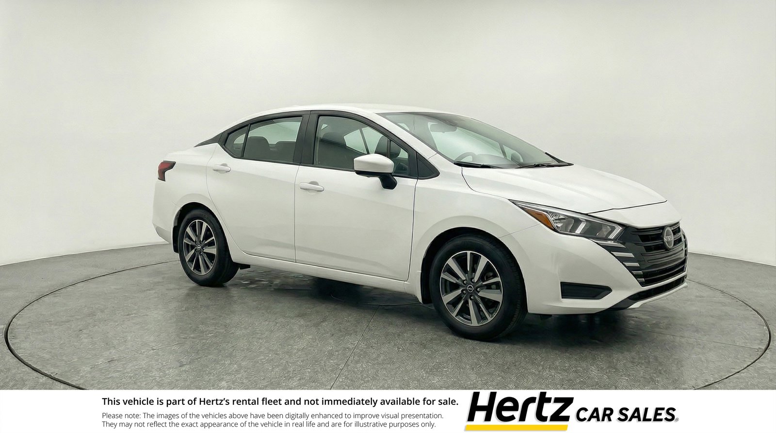 Used 2025 Nissan Versa SV image 1