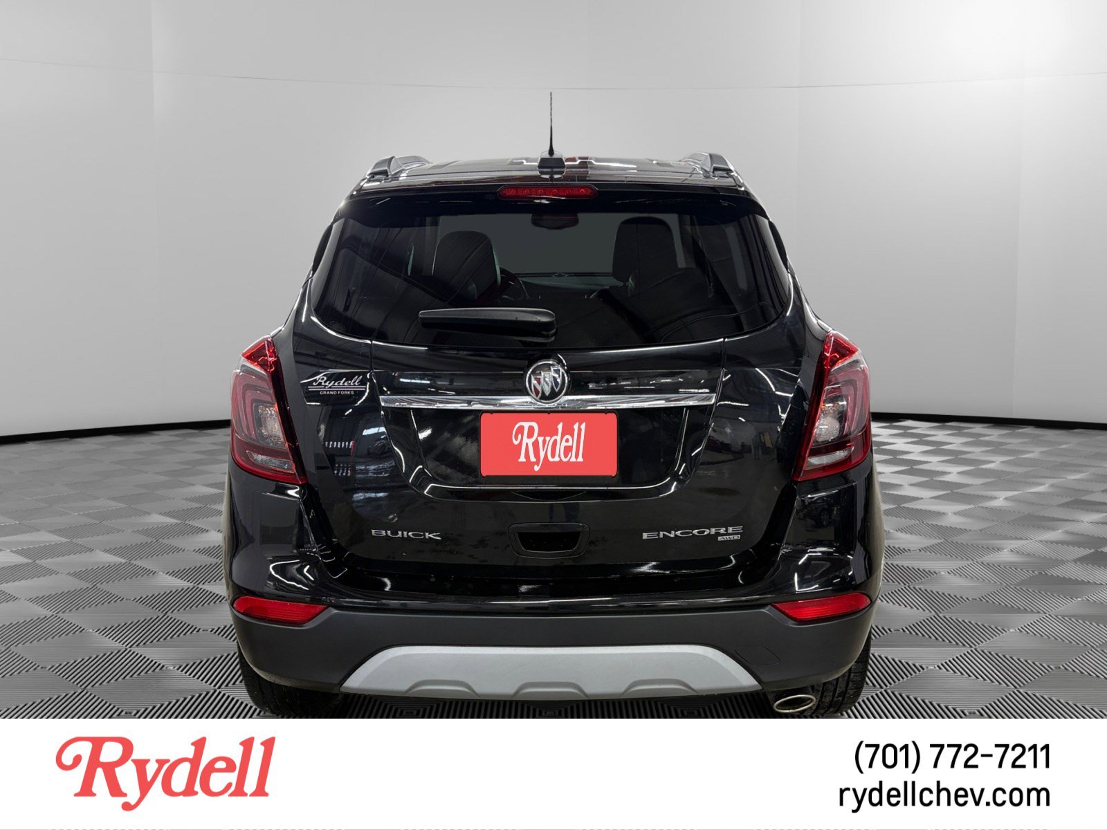 Used 2018 Buick Encore Preferred AWD/4WD image 4