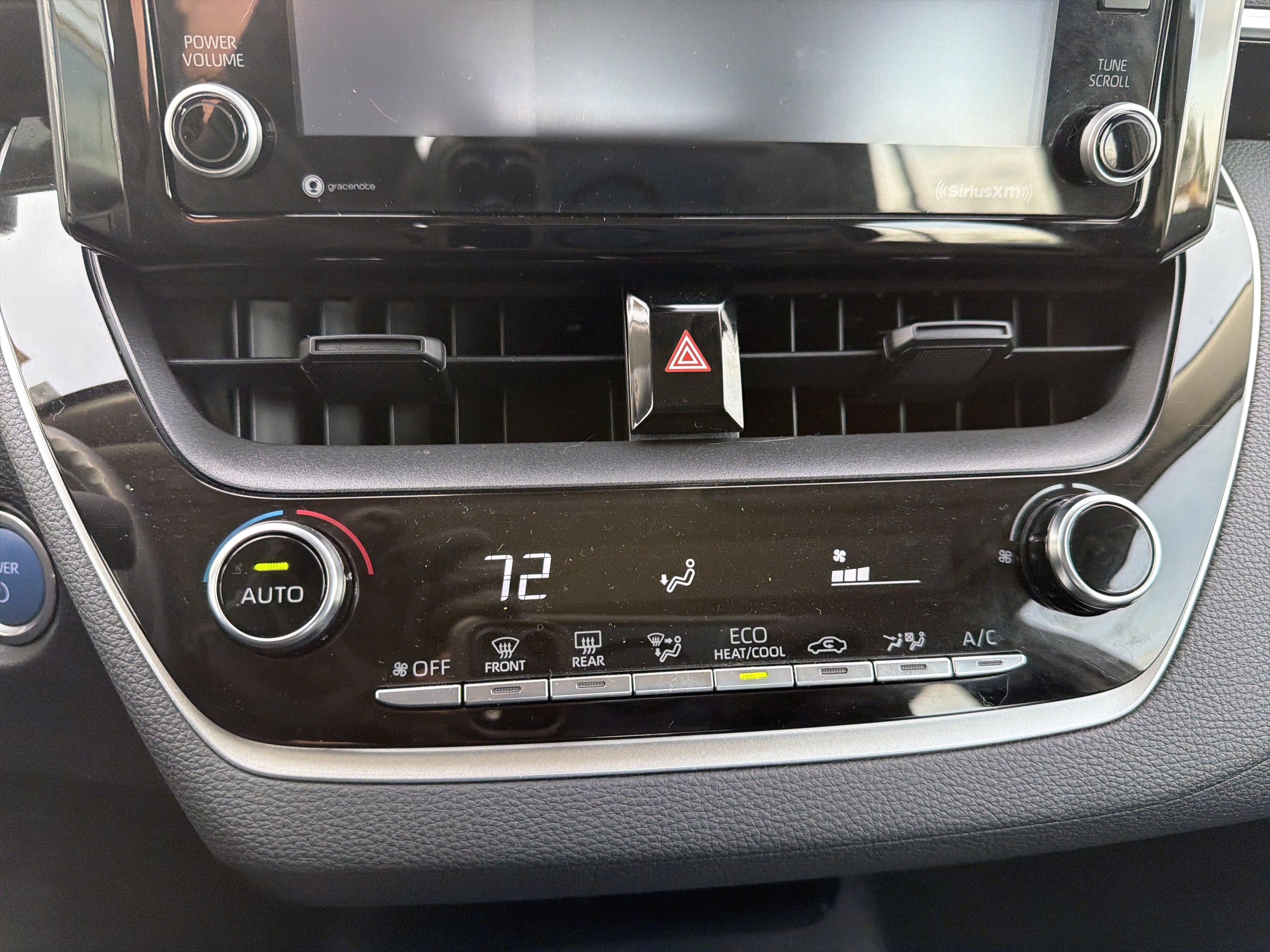 Used 2022 Toyota Corolla LE image 22