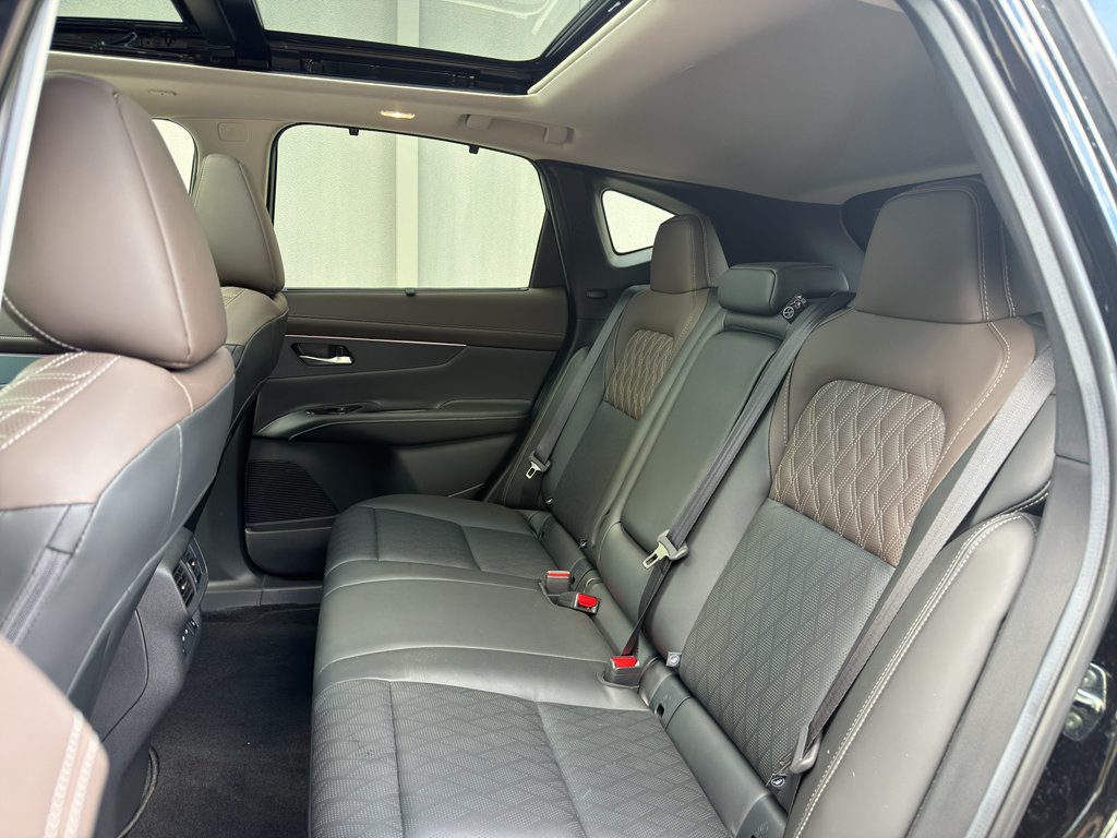 Certified 2026 Nissan Murano Platinum w/ Cargo Package AWD/4WD image 14