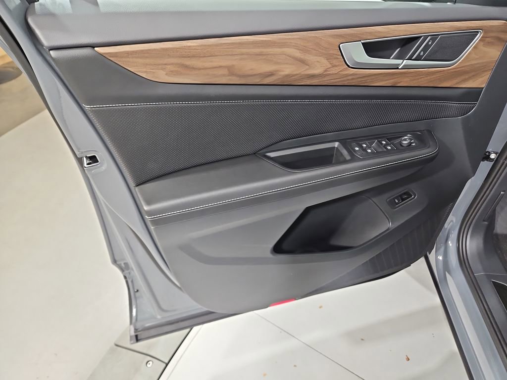 New 2026 Volkswagen Atlas SE image 10