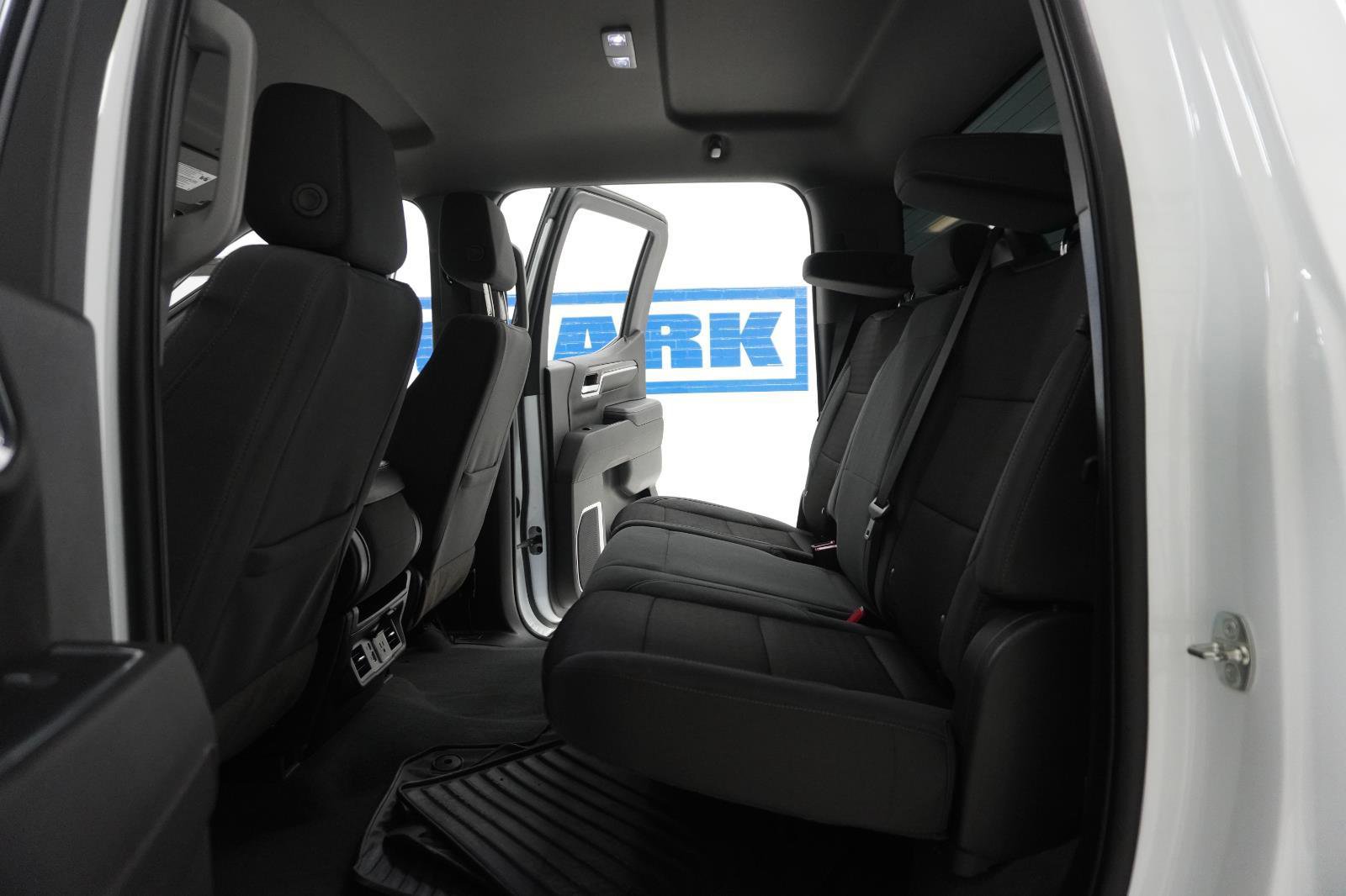Used 2023 Chevrolet Silverado 1500 LT w/ Z71 Off-Road Package image 27