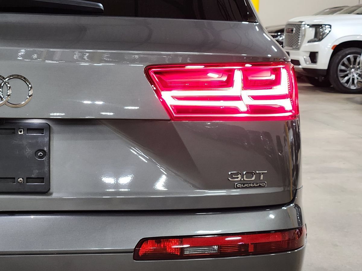 Used 2018 Audi Q7 3.0T Premium Plus w/ Premium Plus Package AWD/4WD image 22