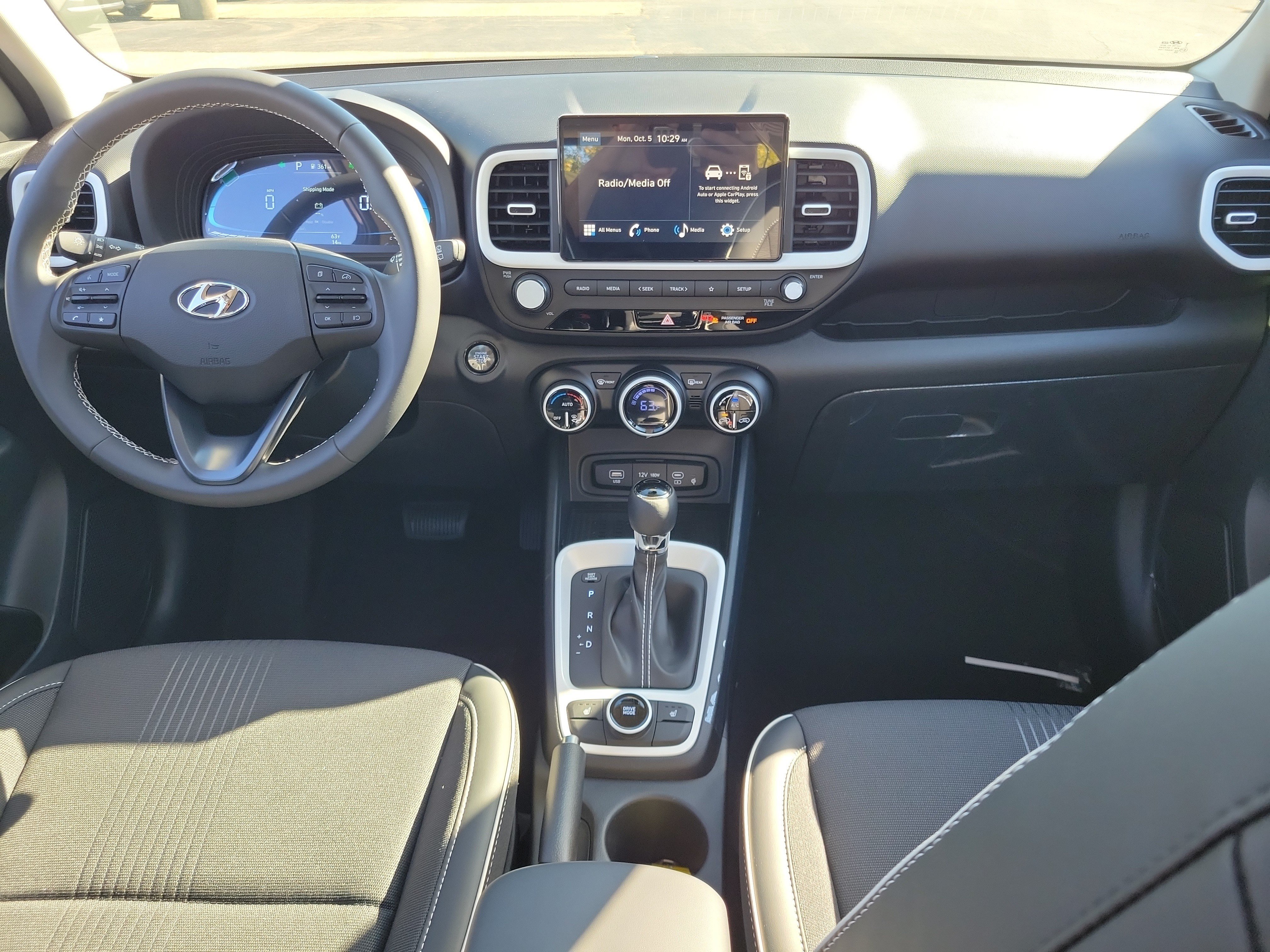 New 2026 Hyundai Venue SEL FWD image 9