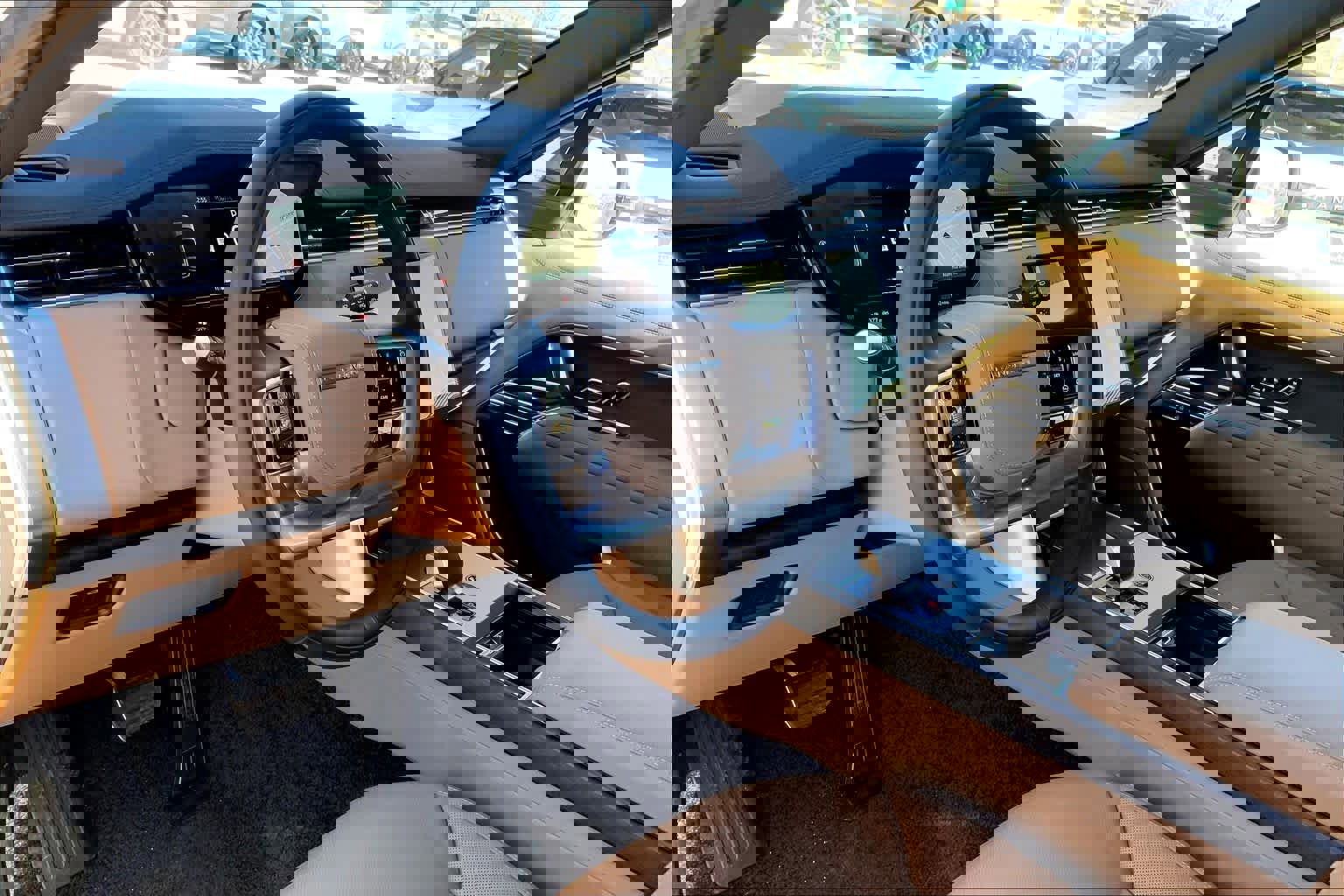 New 2026 Land Rover Range Rover SE image 8