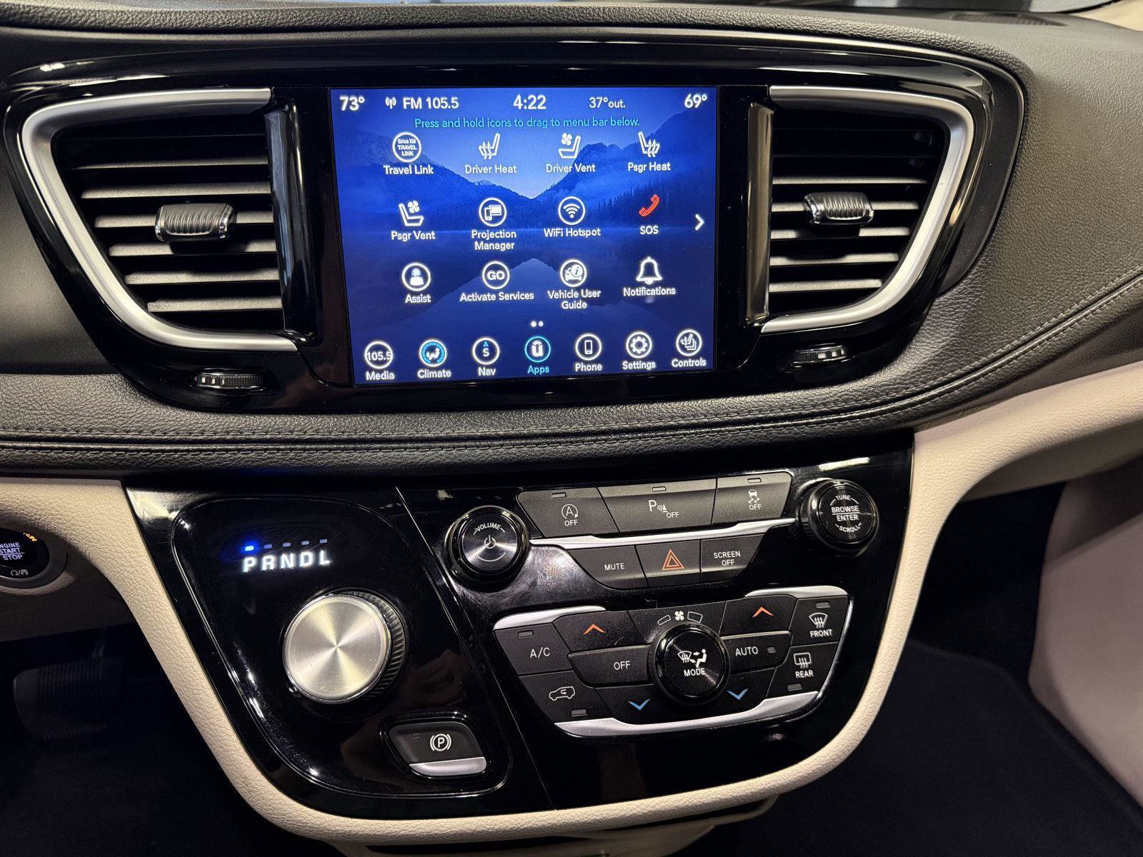 Used 2020 Chrysler Pacifica Limited image 24