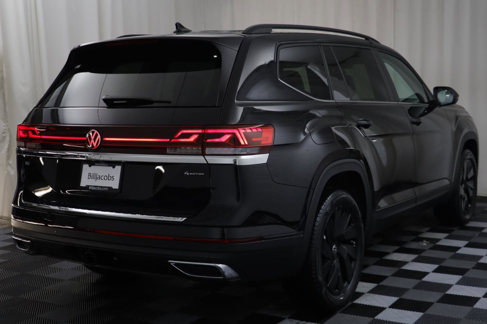 New 2026 Volkswagen Atlas SE image 16