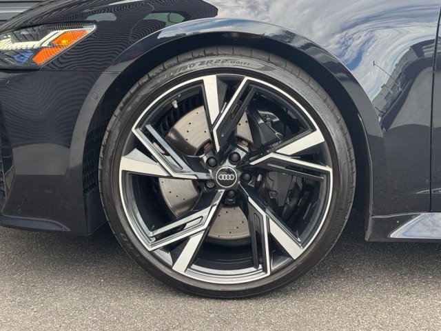 Used 2022 Audi RS 6 AWD/4WD image 11