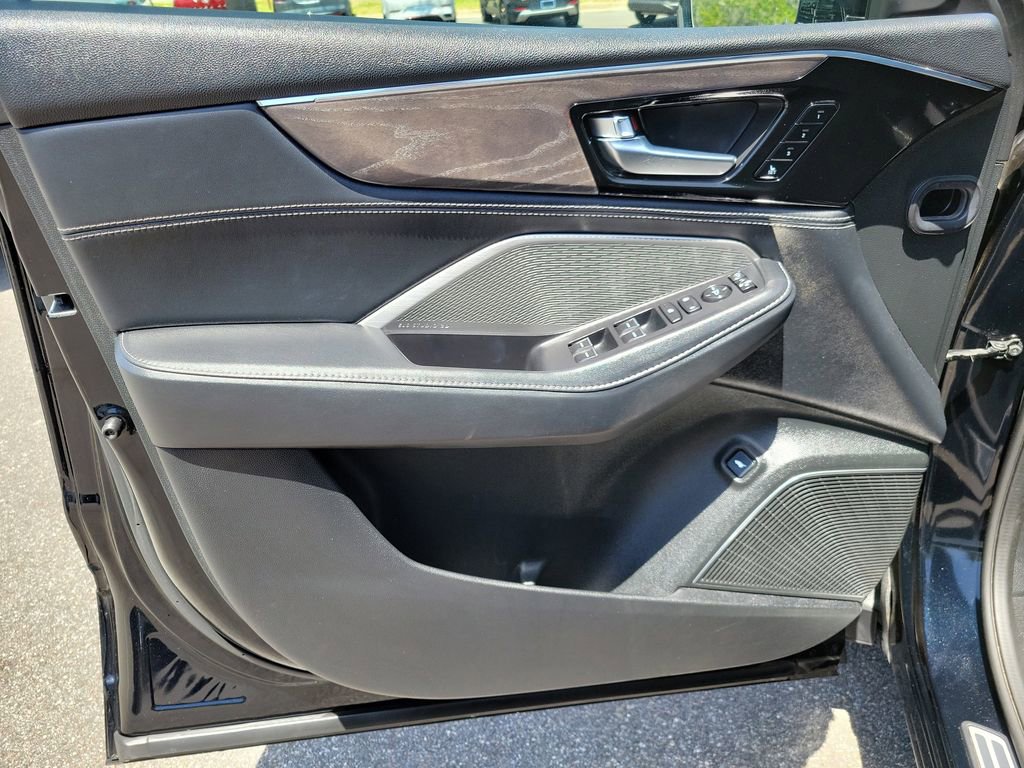 Used 2023 Acura MDX SH-AWD w/ Advance Package image 19