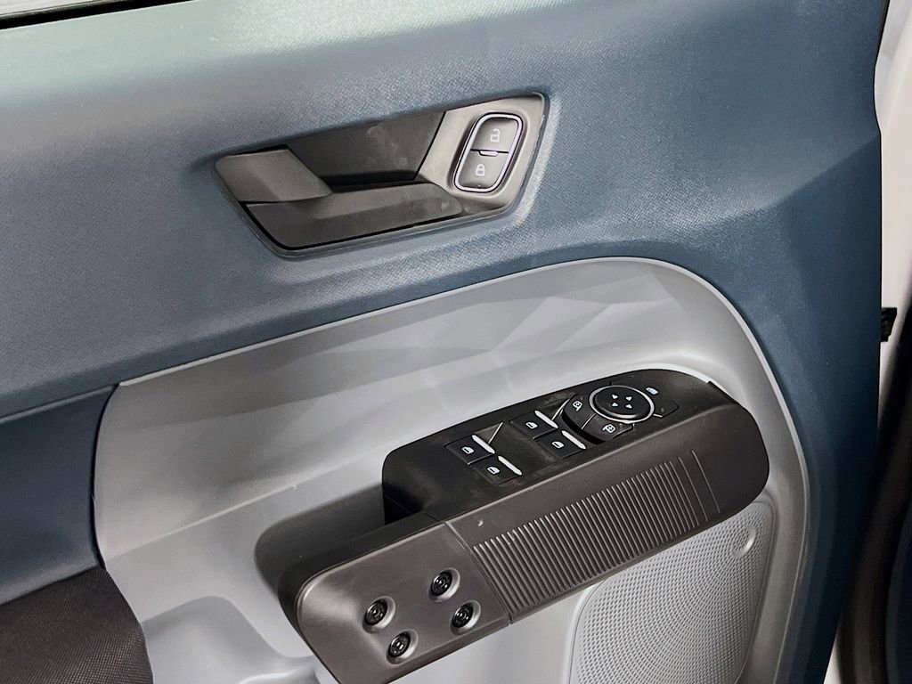 New 2026 Ford Maverick XL image 12