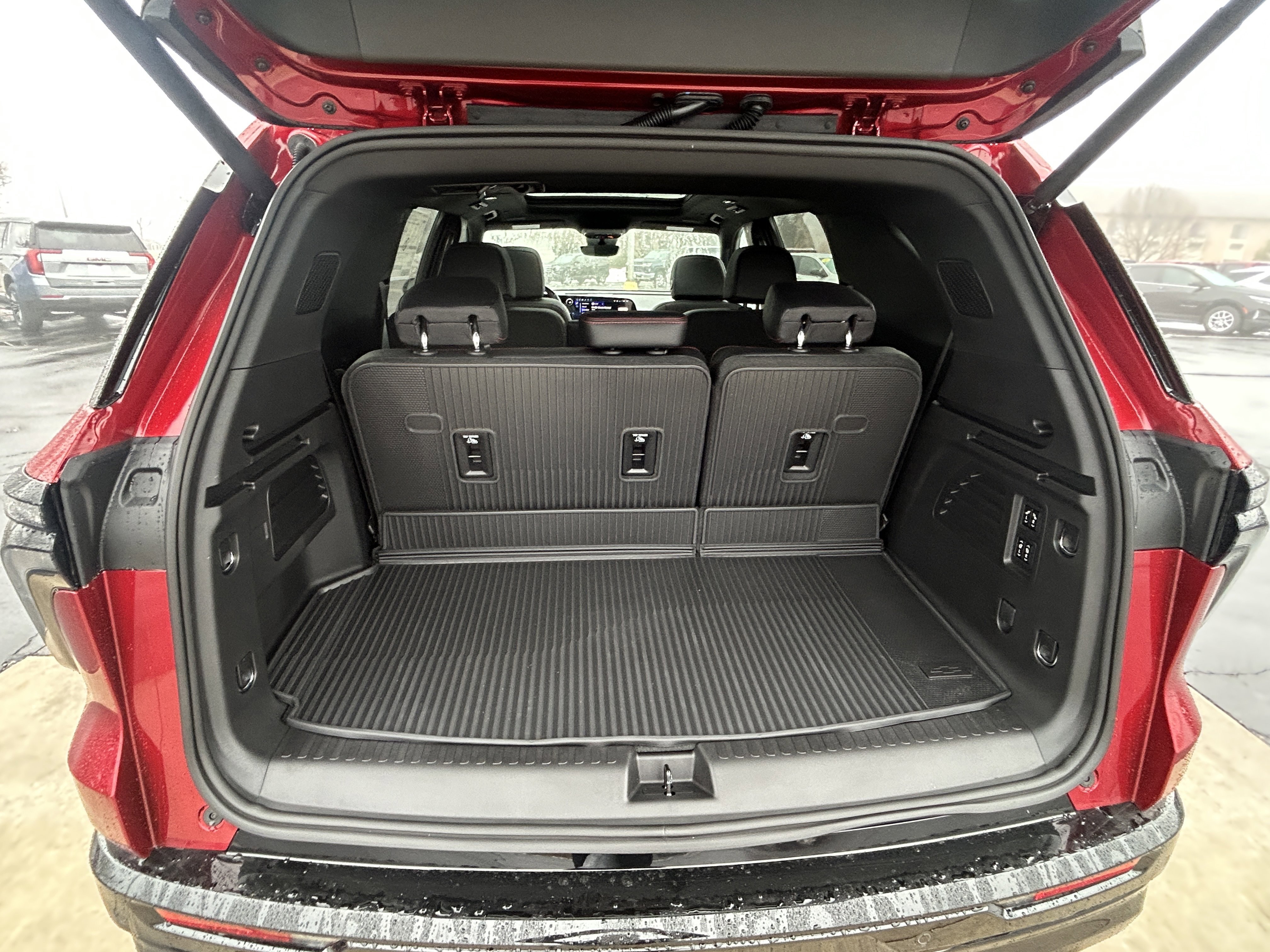 New 2026 Chevrolet Traverse RS w/ LPO, Floor Liner Package image 21